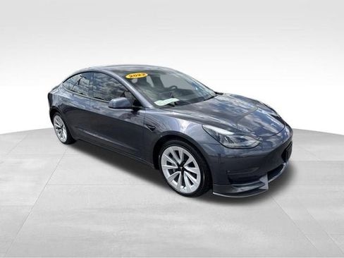 Used 2022 Tesla Model 3 Long Range AWD/4WD image 3