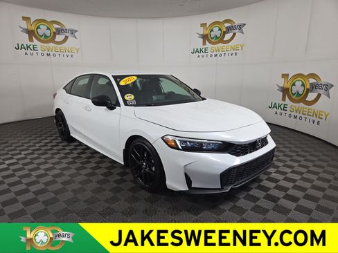 Used 2025 Honda Civic Sport image 1