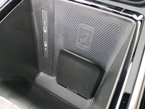 New 2025 Volkswagen ID.4 Pro S image 24