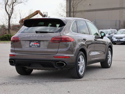 Used 2016 Porsche Cayenne image 9