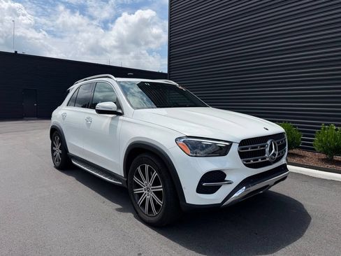 Used 2026 Mercedes-Benz GLE 350 4MATIC w/ Winter Package image 2