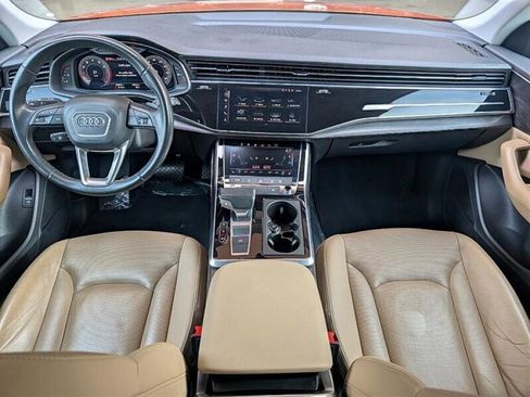 Used 2019 Audi Q8 Premium Plus w/ Premium Plus image 3