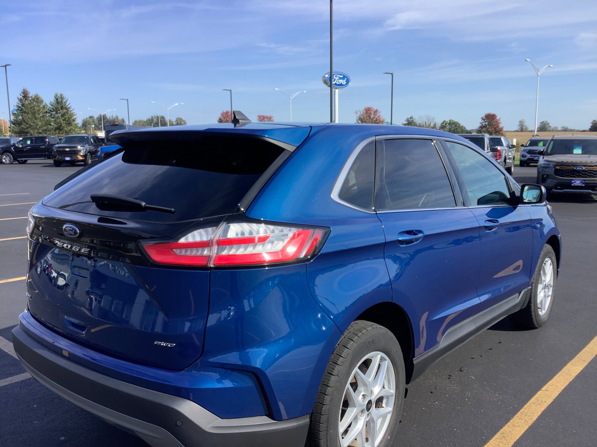 Used 2024 Ford Edge SEL w/ Convenience Package AWD/4WD image 7