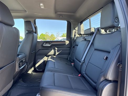 New 2026 GMC Sierra 2500 Denali w/ Denali Reserve Package AWD/4WD image 31