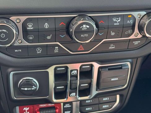 New 2026 Jeep Wrangler Unlimited Rubicon image 22