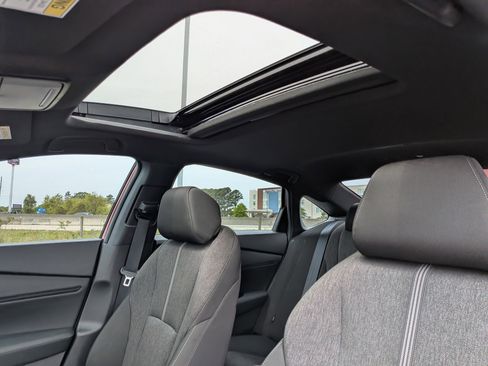 Used 2025 Honda Accord Sport image 16