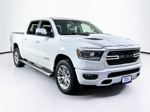 Used 2023 RAM 1500 Laramie AWD/4WD image 3