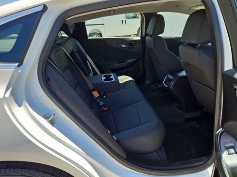 Used 2021 Chevrolet Malibu LT FWD image 26