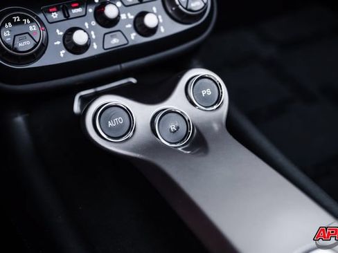 Used 2014 Ferrari California RWD image 12
