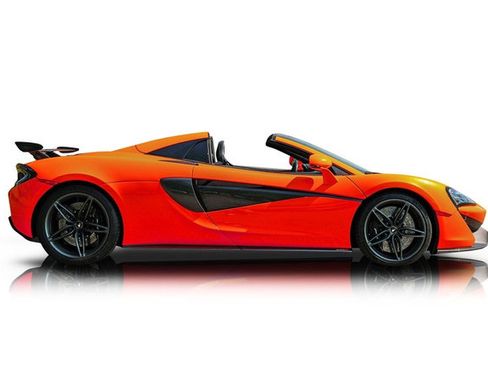 Used 2019 McLaren 570S Spider image 2