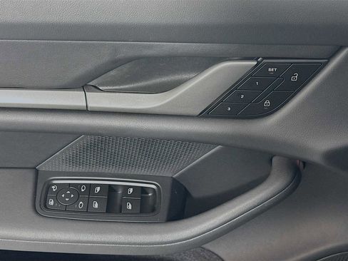 Certified 2025 Porsche Taycan image 11