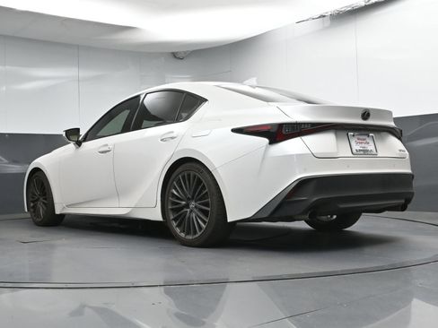 Used 2025 Lexus IS 300 w/ Premium Package RWD image 28