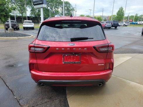 Used 2024 Ford Escape ST-Line w/ Tech Pack #1 AWD/4WD image 12