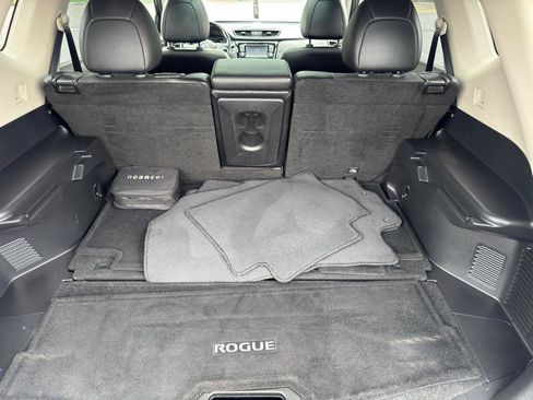 Used 2017 Nissan Rogue SL w/ SL Premium Package AWD/4WD image 11