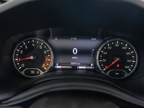 Used 2019 Jeep Renegade Trailhawk AWD/4WD image 11