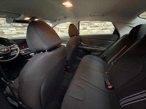 New 2026 Hyundai Elantra Hybrid FWD image 18