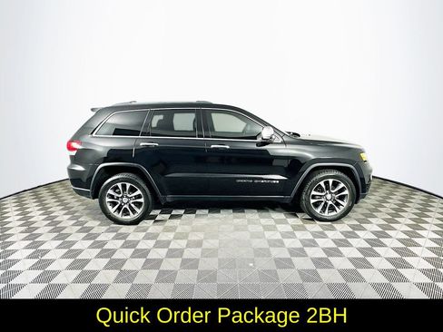 Used 2018 Jeep Grand Cherokee Limited image 11