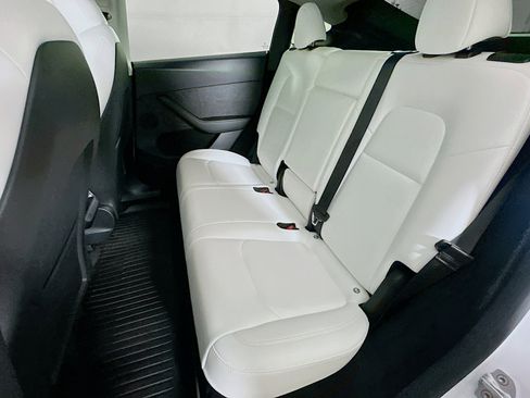 Used 2023 Tesla Model Y Long Range image 26