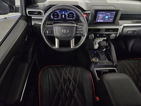 Used 2025 Toyota Tacoma TRD Off-Road AWD/4WD image 9