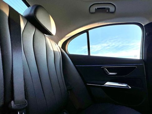 Certified 2026 Mercedes-Benz E 350 4MATIC Sedan image 18