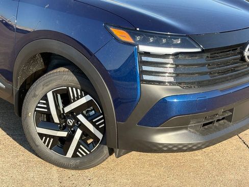 New 2026 Nissan Kicks SV w/ SV Premium Package image 8