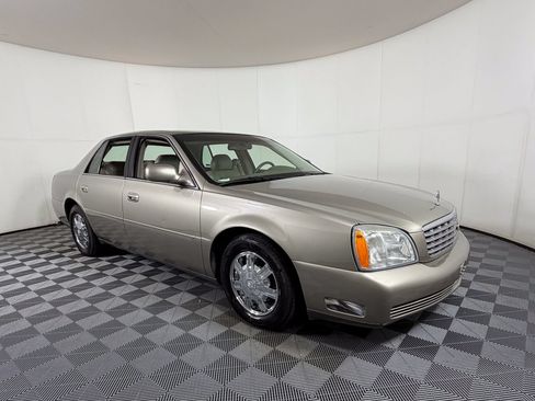 Used 2003 Cadillac De Ville w/ Comfort & Convenience Package FWD image 1