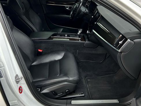 Used 2018 Volvo S90 T5 Momentum w/ Convenience Package image 30