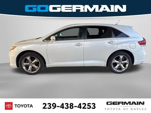 Used 2013 Toyota Venza Limited w/ Tow Prep Pkg image 2