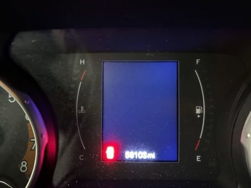 Used 2021 Jeep Compass Latitude image 28