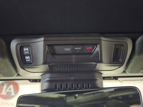 Used 2024 Jeep Wrangler Sahara w/ Technology Group image 32