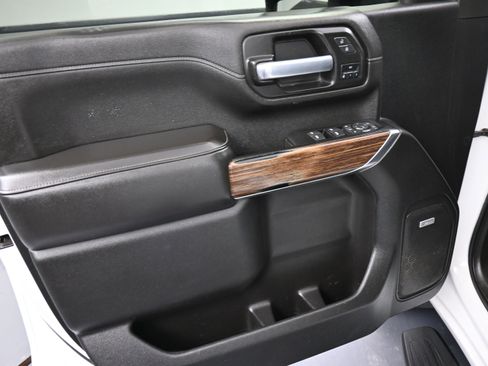 Used 2021 Chevrolet Silverado 2500 High Country image 13