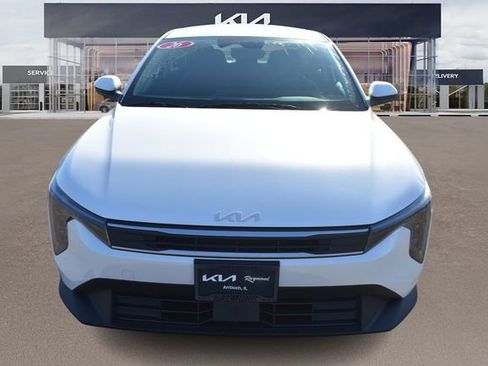 New 2026 Kia K4 LX FWD image 9