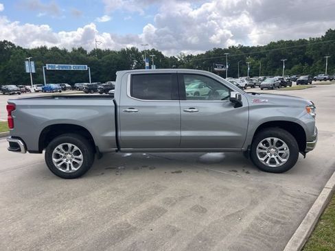 New 2026 Chevrolet Silverado 1500 LTZ w/ LTZ Premium Package AWD/4WD image 13