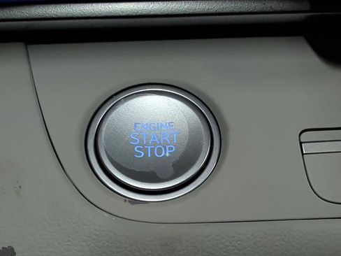 New 2026 Hyundai Elantra Limited FWD image 36