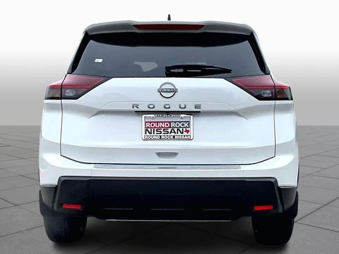 New 2026 Nissan Rogue SV w/ Cold Weather Package FWD image 4