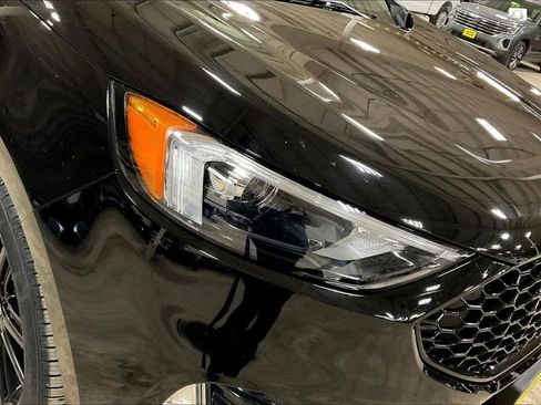 Certified 2024 Ford Edge ST-Line w/ Class II Trailer Tow Package AWD/4WD image 27