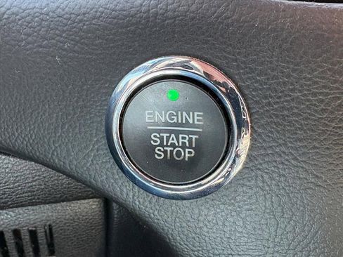 Used 2020 Ford Edge Titanium w/ Equipment Group 301A AWD/4WD image 12