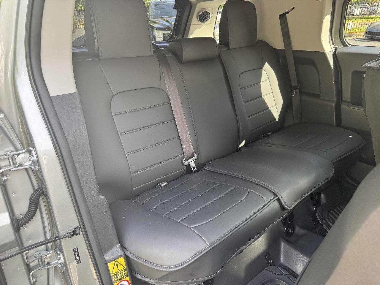 Used 2011 Toyota FJ Cruiser 4WD w/ Upgrade Pkg image 27