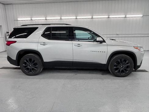 Used 2021 Chevrolet Traverse RS FWD image 8