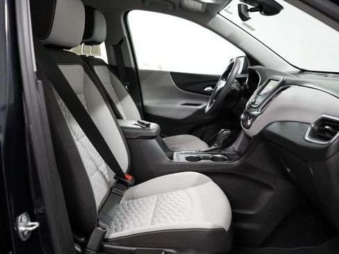 Used 2021 Chevrolet Equinox LS FWD image 19