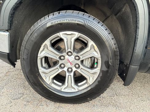 Used 2025 GMC Sierra 1500 SLT AWD/4WD image 27