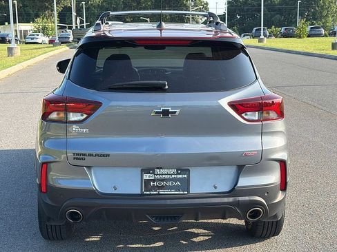Used 2022 Chevrolet TrailBlazer RS w/ Sun and Liftgate Package AWD/4WD image 4