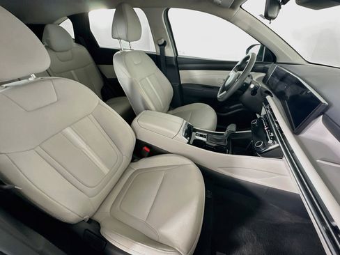 Used 2025 Hyundai Tucson SEL FWD image 32