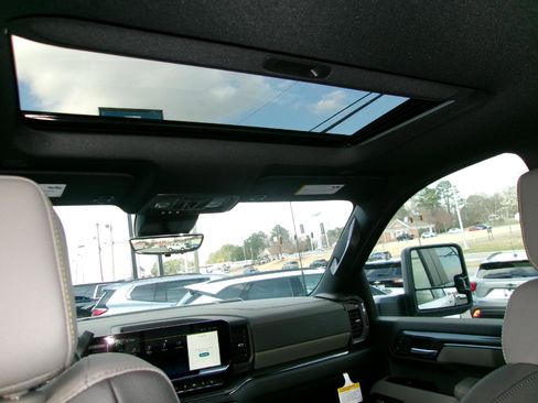 New 2026 Chevrolet Silverado 2500 ZR2 image 26