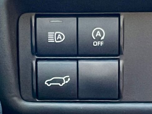 Used 2024 Toyota Highlander XLE image 27