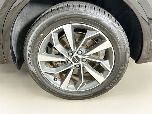 Used 2024 Audi Q5 2.0T Premium Plus AWD/4WD image 11