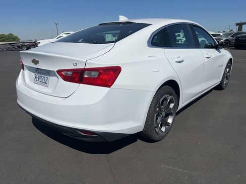 Used 2023 Chevrolet Malibu LT FWD image 5