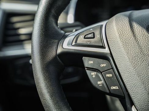 Used 2017 Ford Edge Sport image 28