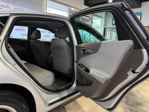 Used 2021 Chevrolet Malibu LS FWD image 37
