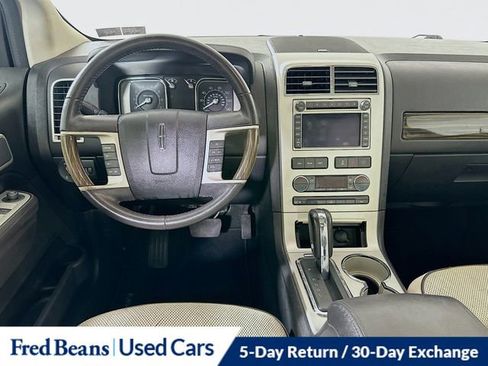 Used 2010 Lincoln MKX AWD image 23